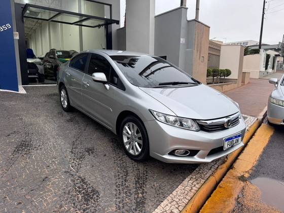 HONDA CIVIC 2.0 LXR 16V FLEX 4P AUTOMÁTICO